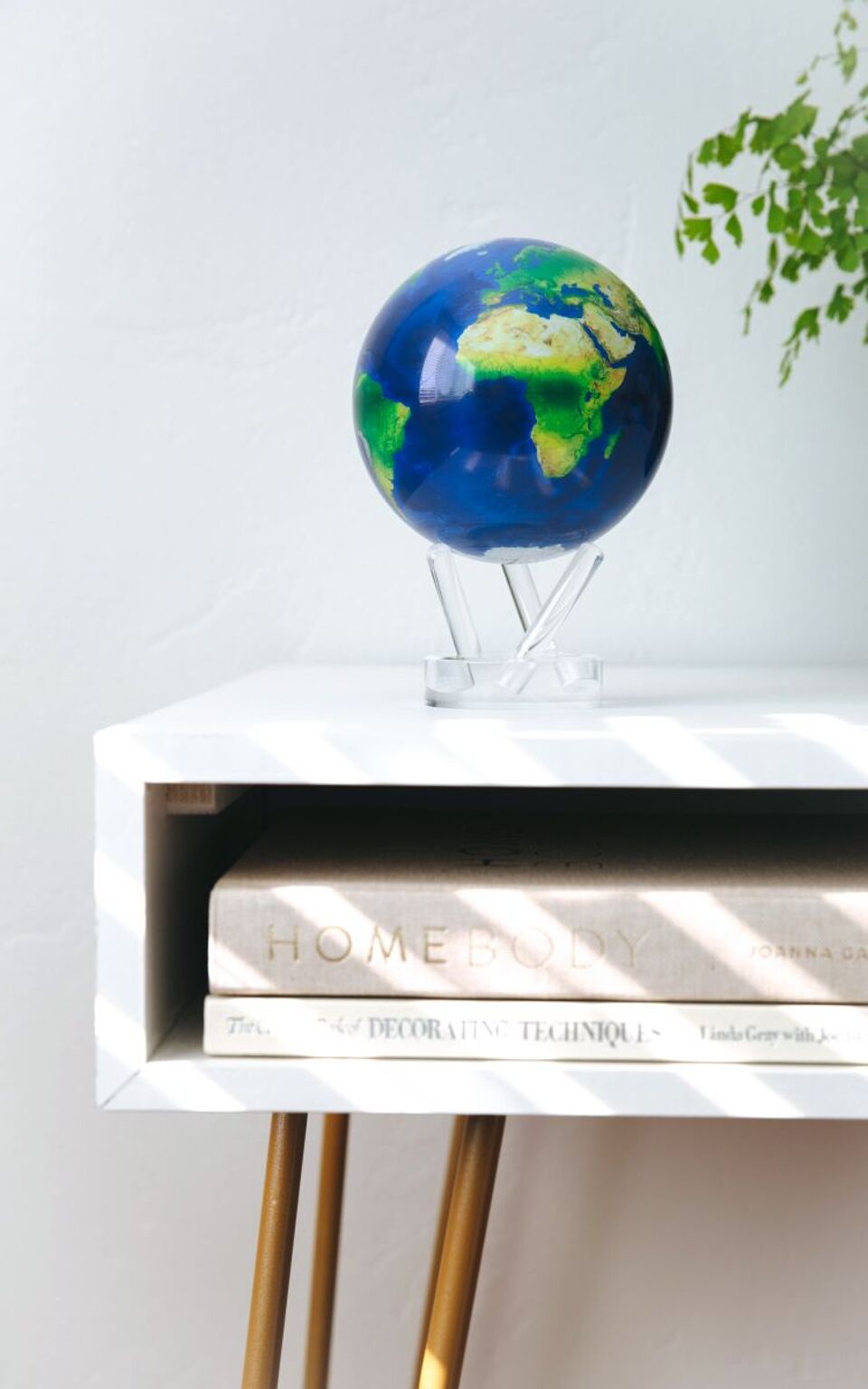 Crystal Globe Lamp